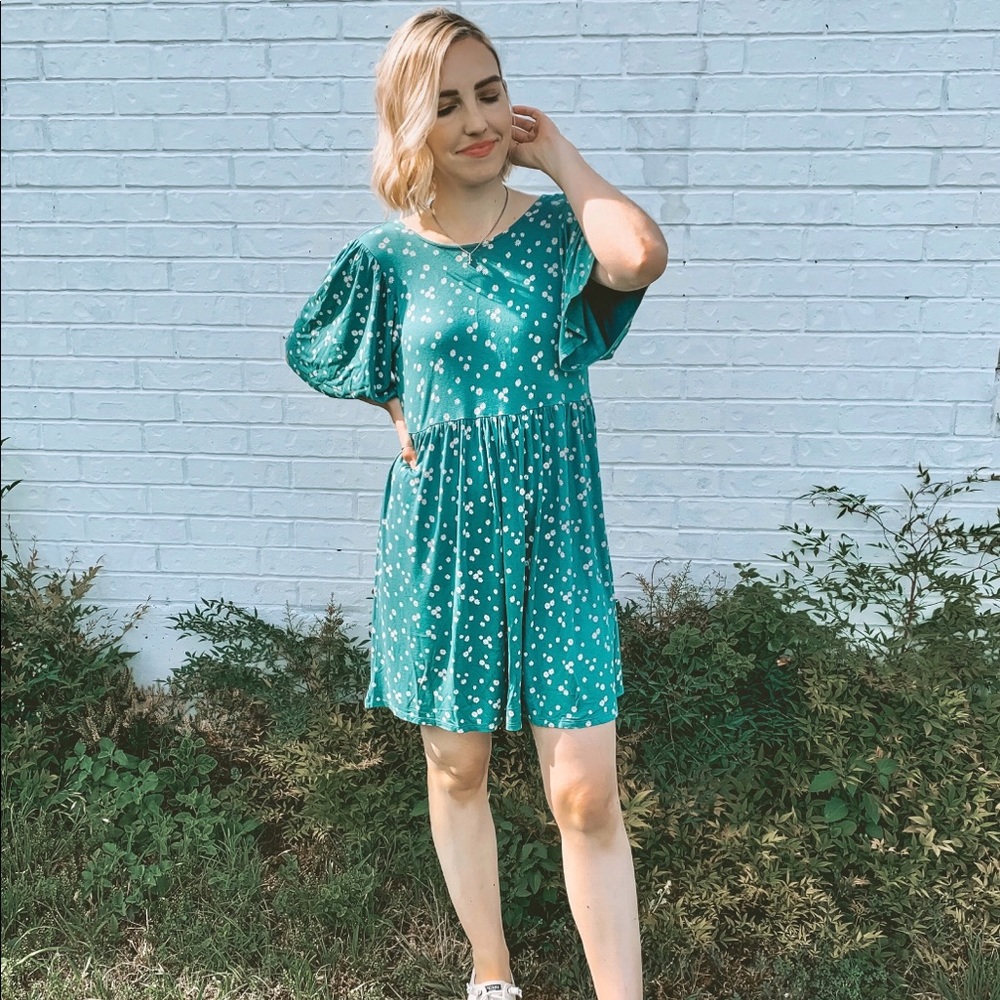 American Eagle Green Floral Open Back Mini Dress